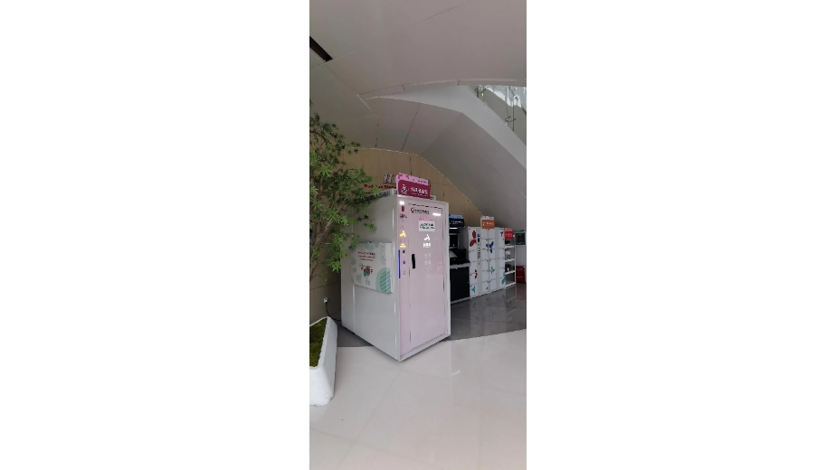 modular baby care facility for public venues